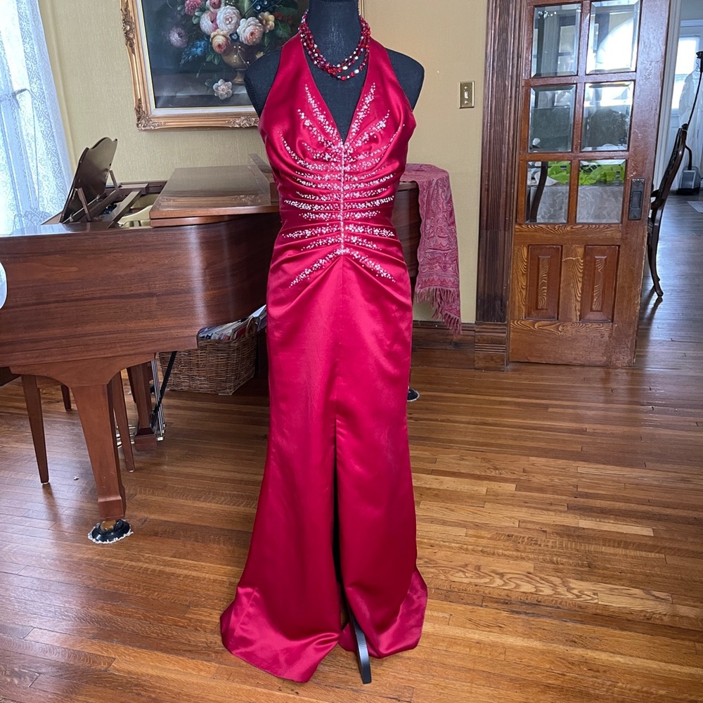 Red prom dress